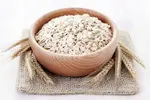 Benefits of oats whose ability to regulate blood sugar levels. shines. Oats are a complex carbohydrate that is digested slowly, resulting in a gradual release of sugar into the bloodstream.