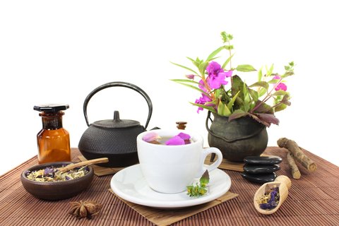 licorice tea with blossoms